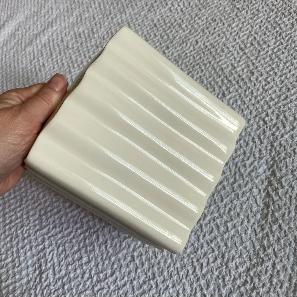 NWT Anthropologie Le Marais Scalloped Tissue Box Cream Gold Trim